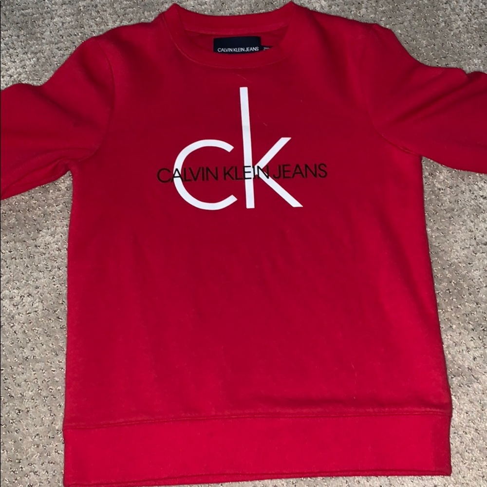 Clavin Klein crew neck!